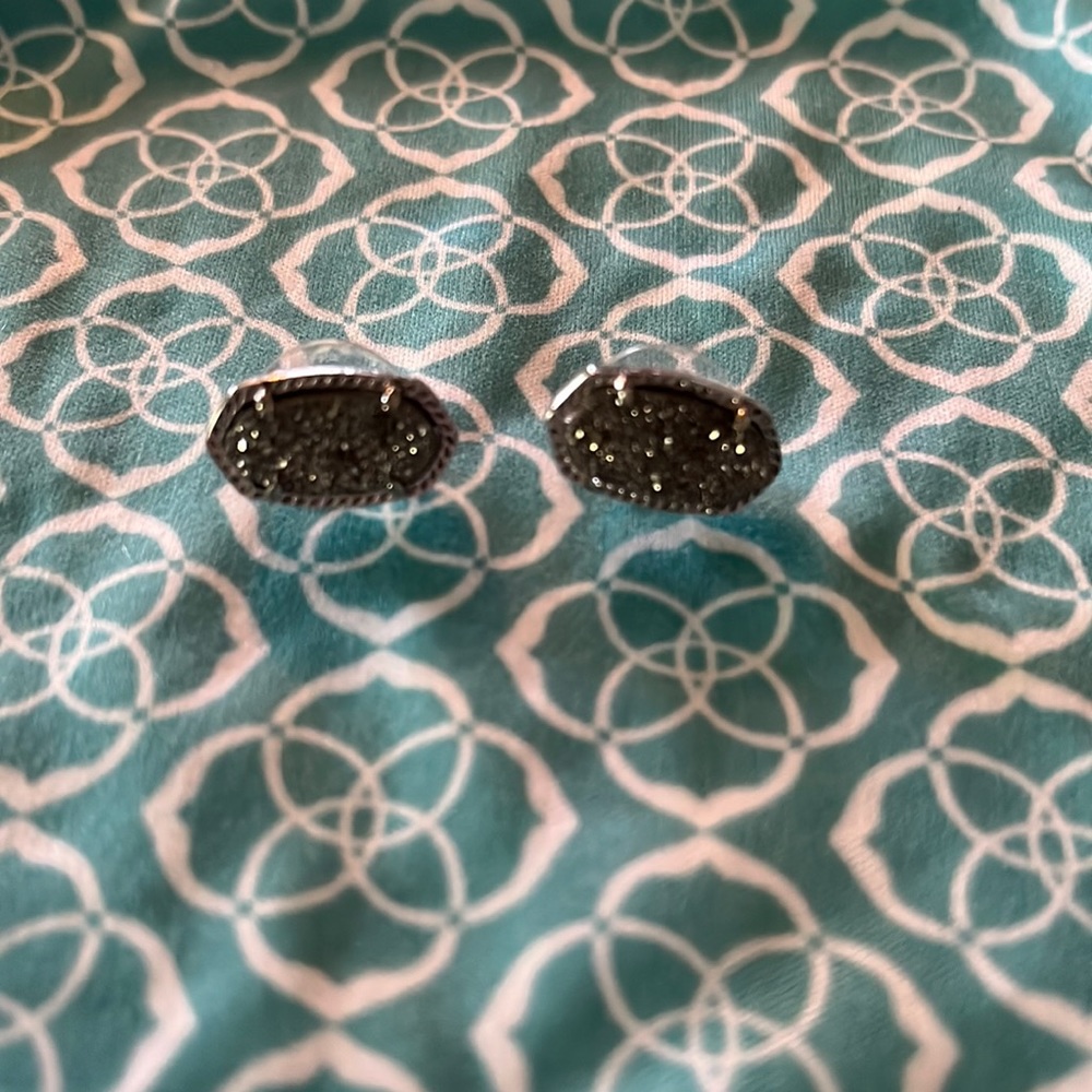 Sparkly Kendra Scott silver Drusy Earrings